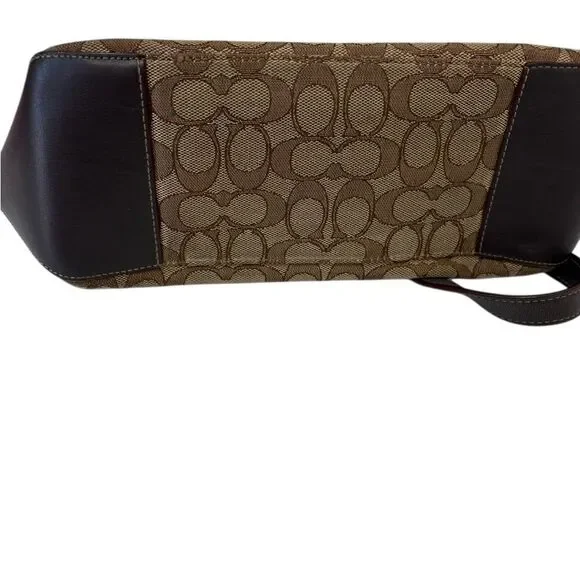 Coach Signature Beige and Dark Brown Shoulder Bag - Picture 4 of 8